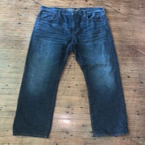 American Eagle dark wash relaxed straight 42x32 normcore jeans